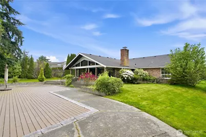 9837 Belfair Road, Bellevue, WA 98004 - Photo 32