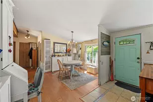 3036 Emerald Crescent Ct, Camano Island, WA 98282 - Photo 10