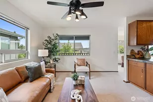 818 W Argand St, Seattle, WA 98119 - Photo 8