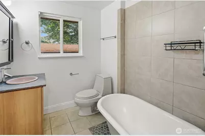 3815 NE 113th Street, Seattle, WA 98125 - Photo 24
