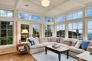 406 Galer St, Seattle, WA 98109 - Photo 8