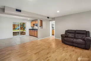 11821 SE 67th Pl, Bellevue, WA 98006 - Photo 26