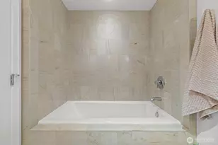 500 106th Ave NE, Bellevue, WA 98004 - Photo 30