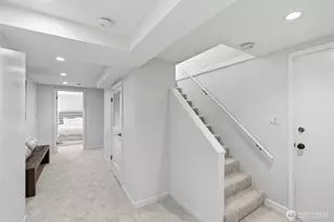 7348 Keen Way N, Seattle, WA 98103 - Photo 24