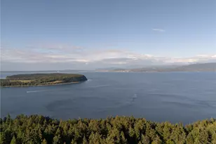 1058 Dana Cir, Lummi Island, WA 98262 - Photo 2