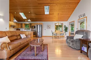 1058 Dana Cir, Lummi Island, WA 98262 - Photo 14