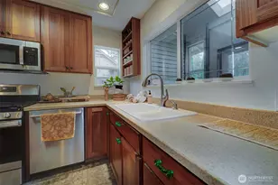 2329 NE Thistle Ct, Poulsbo, WA 98370 - Photo 32