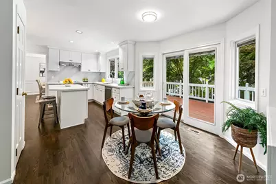 1911 224th Place NE, Sammamish, WA 98074 - Photo 8