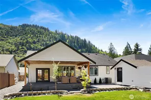 8209 Colfax Ct, Maple Falls, WA 98266 - Photo 8