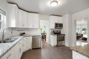407 S 50th St, Tacoma, WA 98408 - Photo 8