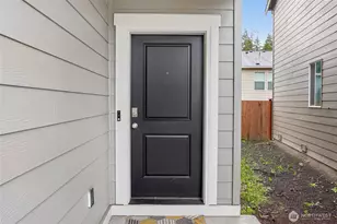 18772 Lipoma Pl E, Puyallup, WA 98374 - Photo 2