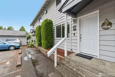 12314 121st Street E, Puyallup, WA 98374 - Photo 2