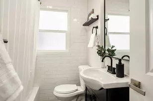 8121 16th Ave SW, Seattle, WA 98106 - Photo 18