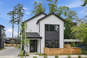 12426 NE 90th St, Kirkland, WA 98033 - Photo 1