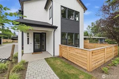 12426 NE 90th Street, Kirkland, WA 98033 - Photo 2