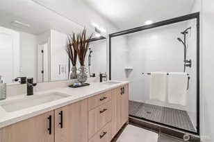 8711 15th Ave NW, Seattle, WA 98117 - Photo 16