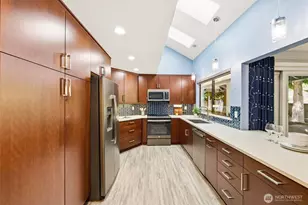 1805 Village Green Dr, Mill Creek, WA 98012 - Photo 12