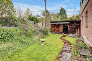 3002 NW 70th St, Seattle, WA 98117 - Photo 10