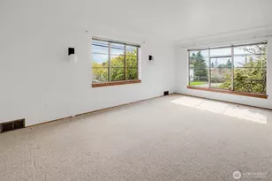 3002 NW 70th St, Seattle, WA 98117 - Photo 12