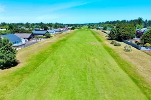 214 Canal Dr NE, Ocean Shores, WA 98569 - Photo 38