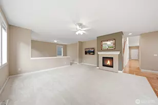 24750 NE 3rd Pl, Sammamish, WA 98074 - Photo 14