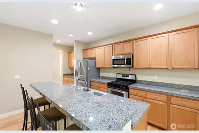 24750 NE 3rd Place, Sammamish, WA 98074 - Photo 10