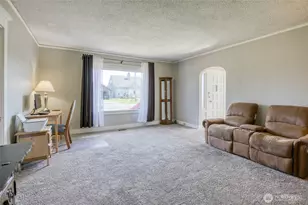 606 W 4th St, Aberdeen, WA 98520 - Photo 8