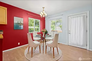 1421 N 32nd St, Renton, WA 98056 - Photo 12