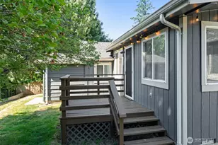 1421 N 32nd St, Renton, WA 98056 - Photo 4