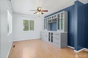 1421 N 32nd St, Renton, WA 98056 - Photo 8