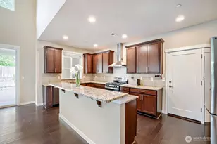 944 SW 108th Street SW, Seattle, WA 98146 - Photo 6