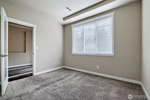 944 SW 108th Street SW, Seattle, WA 98146 - Photo 22