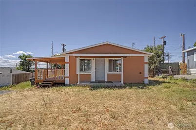 9871 Highland Drive NE, Moses Lake, WA 98837 - Photo 1