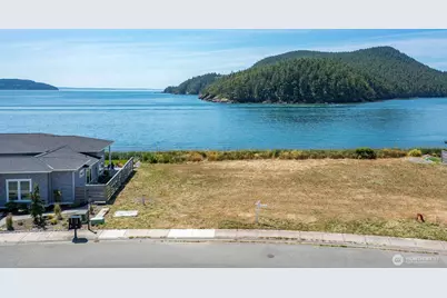 2207 Skyline Way, Anacortes, WA 98221 - Photo 10