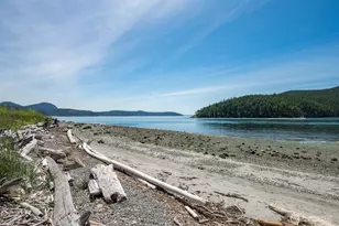 5915 Flounder Bay Ln, Anacortes, WA 98221 - Photo 16