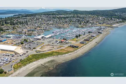 5915 Flounder Bay Lane, Anacortes, WA 98221 - Photo 18