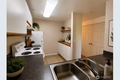 5000 Lake Washington Boulevard NE #D103, Renton, WA 98056 - Photo 6