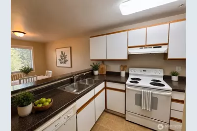 5000 Lake Washington Boulevard NE #D103, Renton, WA 98056 - Photo 8