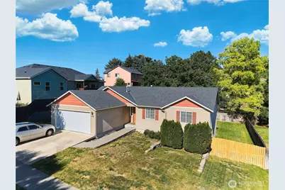 390 Austin Street, Walla Walla, WA 99362 - Photo 2