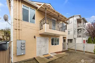 3317 Claremont Ave S, Seattle, WA 98144 - Photo 2
