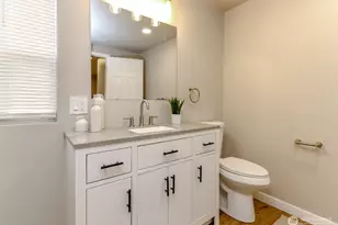 22065 106th Pl SE, Kent, WA 98031 - Photo 18