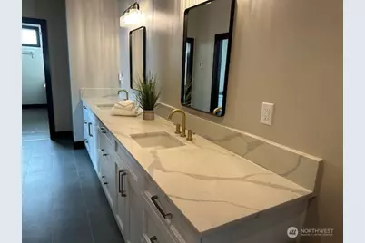 949 N Newport Loop, East Wenatchee, WA 98802 - Photo 22
