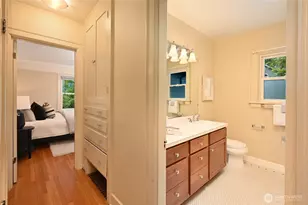 2562 6th Ave W, Seattle, WA 98119 - Photo 18