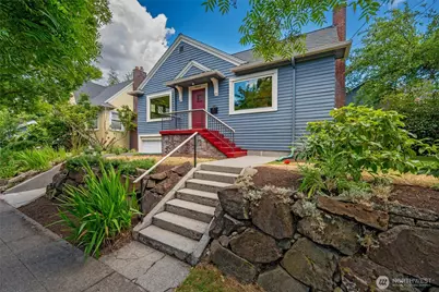 2562 6th Avenue W, Seattle, WA 98119 - Photo 1