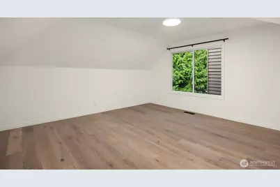 22213 NE 31st Street, Sammamish, WA 98074 - Photo 28