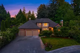 22213 NE 31st St, Sammamish, WA 98074 - Photo 2