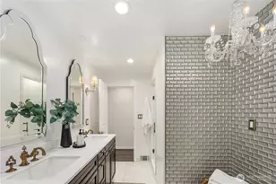 4003 E Newton St, Seattle, WA 98112 - Photo 10