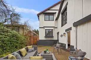 4003 E Newton St, Seattle, WA 98112 - Photo 32