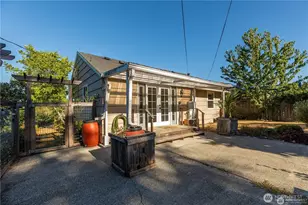 8601 36th Ave SW, Seattle, WA 98126 - Photo 26