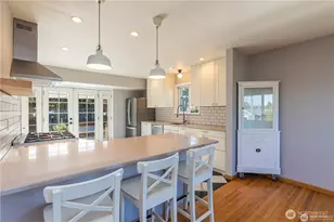 8601 36th Ave SW, Seattle, WA 98126 - Photo 8